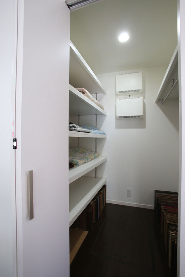 トヨタT&S建設 安城市/1000万円台/間取り｜趣味のスペースも収納もしっかり確保。敷地を有効活用したコンパクトな平屋の家の建築実例画像10