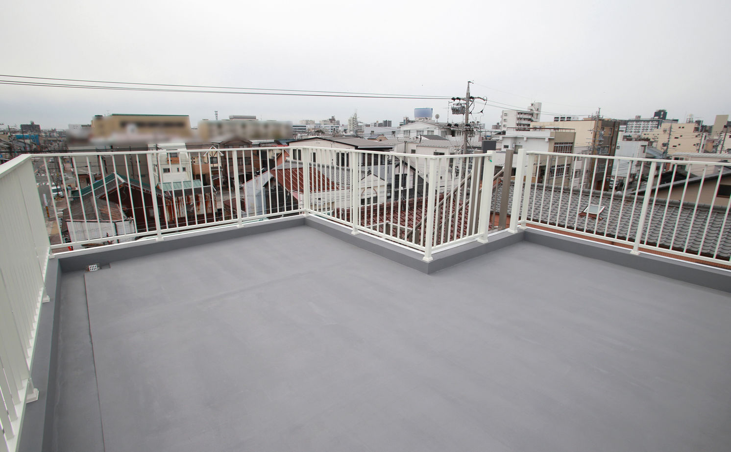 トヨタT&S建設 【間取り図掲載／名古屋市】面積以上に広さを感じる、シンプルさを極めた小粋な都市型３階建て住宅の建築実例画像11