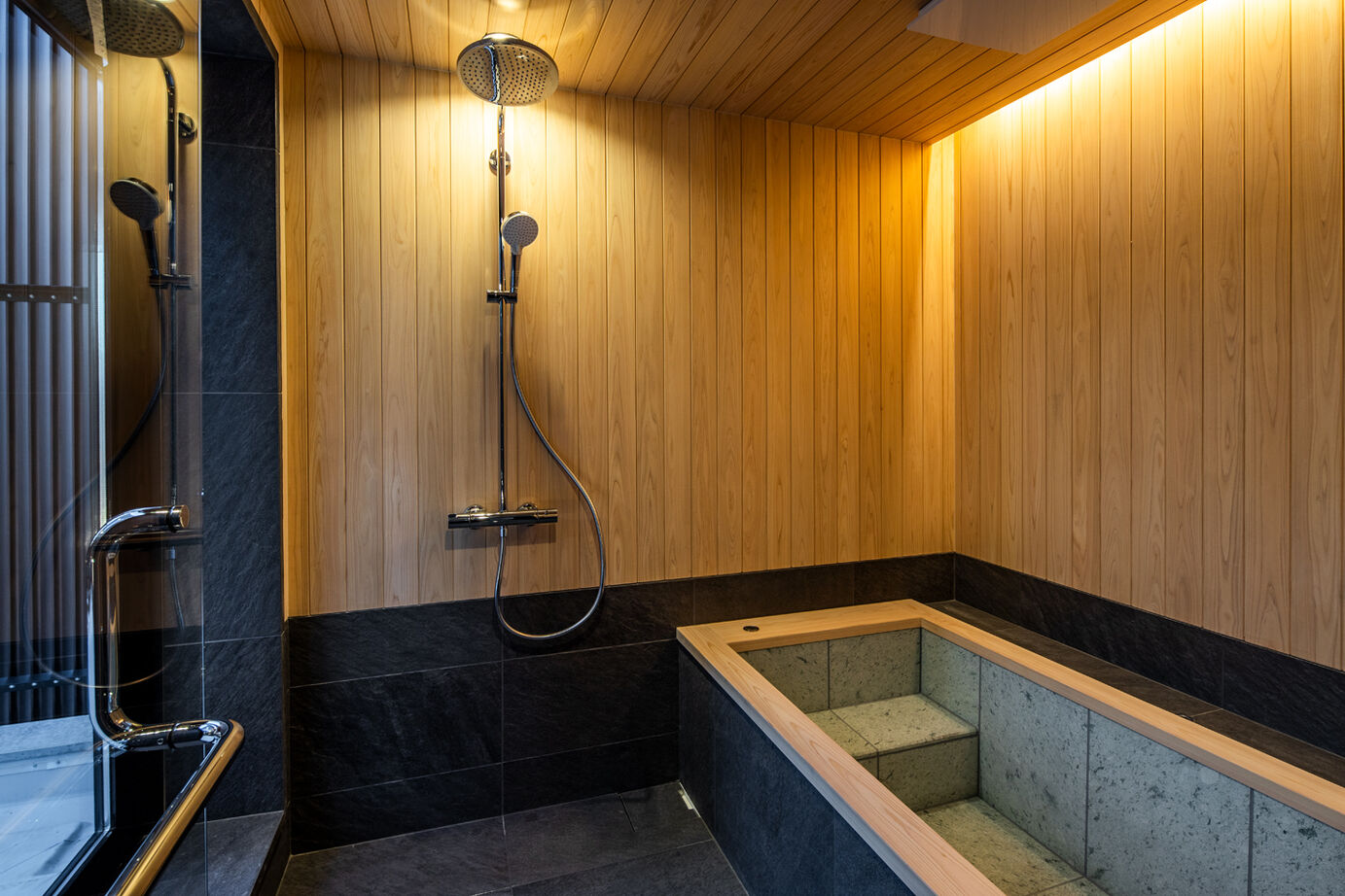 トヨタT&S建設 コンクリート造＋鉄骨造のハイブリット構造で実現した、開放的で都会的なデザイン邸宅の建築実例画像7