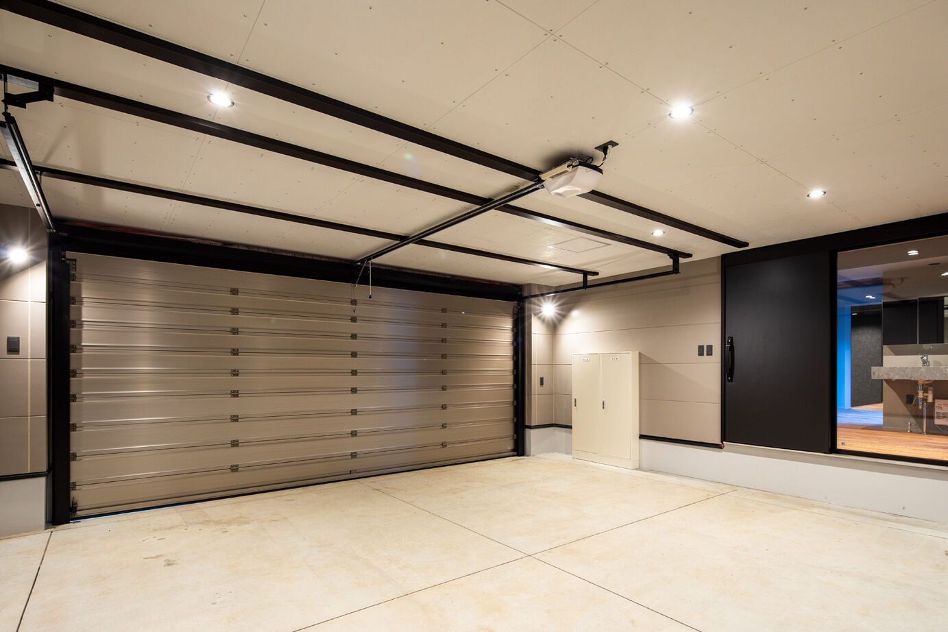 トヨタT&S建設 コンクリート造＋鉄骨造のハイブリット構造で実現した、開放的で都会的なデザイン邸宅の建築実例画像10