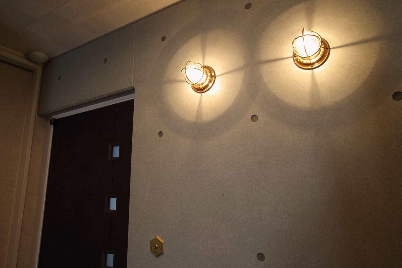 トヨタT&S建設 【名古屋市/コンクリート住宅/ZEH/長期優良住宅】外壁全面タイル打込みのインダストリアルな家の建築実例画像3