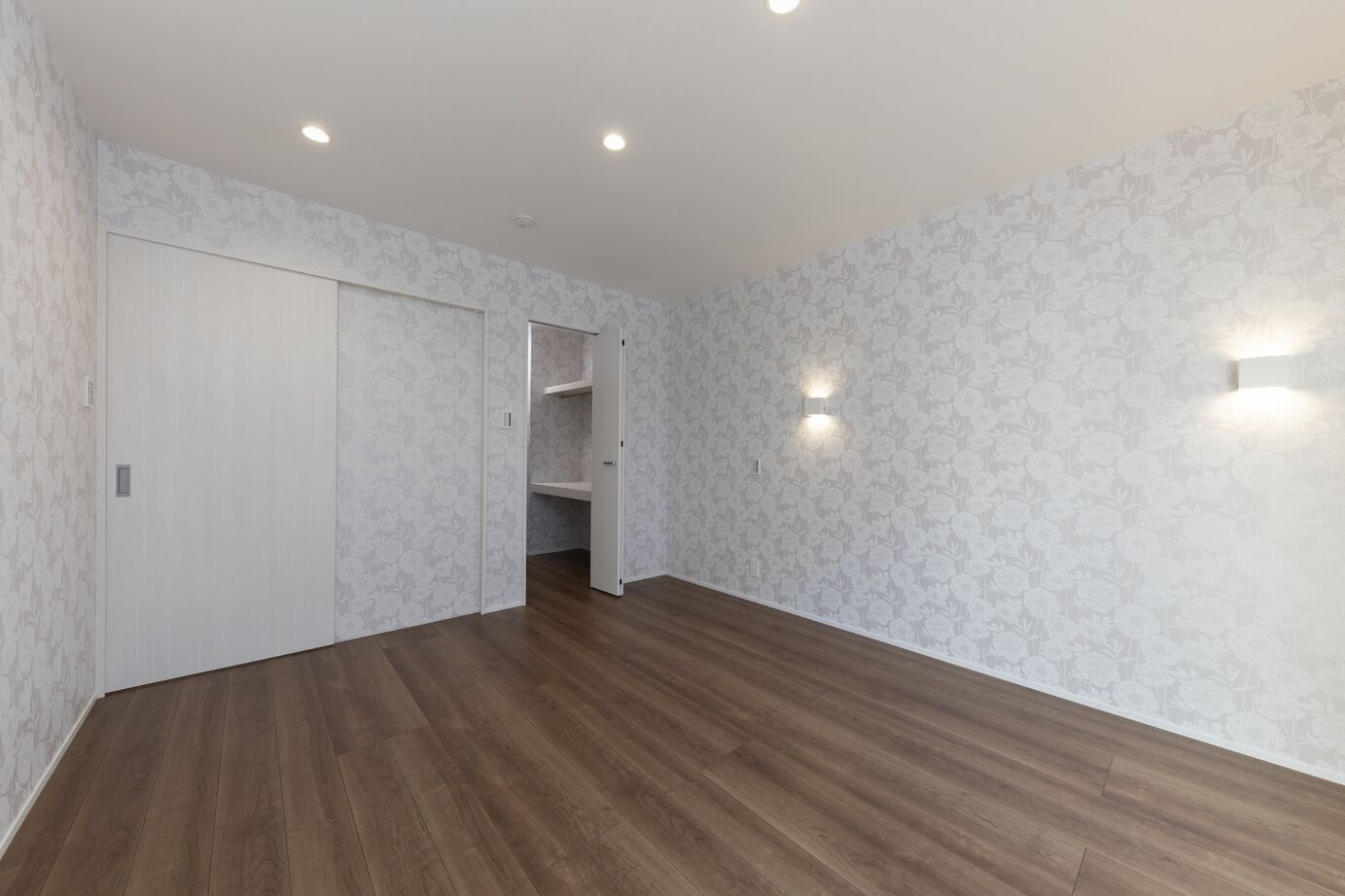 トヨタT&S建設 【名古屋市/コンクリート住宅】開放的な空間と充実設備を採用したタイル張りの邸宅の建築実例画像7