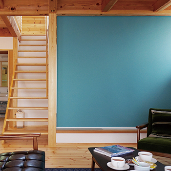 大和工務店 【2000万円台｜間取り図有】長い軒が西日を遮る快適さ。木の香りが心地いい片流れ屋根のシンプルな家の建築実例画像4