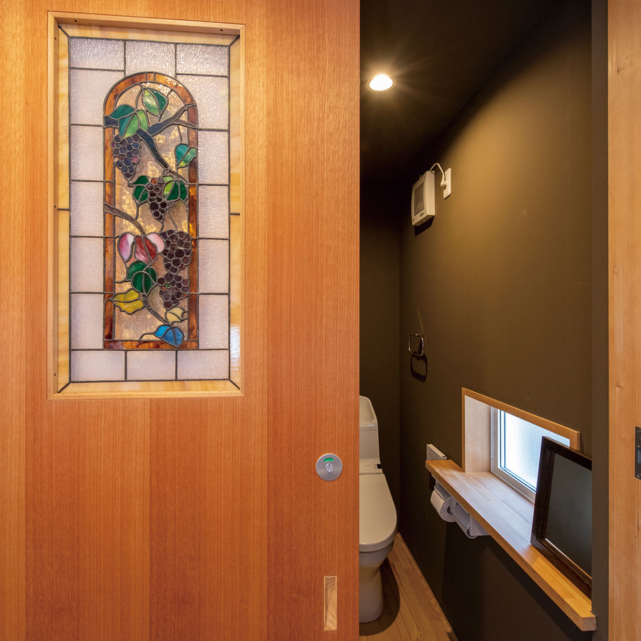 大和工務店 【平屋風×2階建て×約30坪×吹き抜けLDK｜間取り図有】二重床エアコン暖房システムで冬も暖かい無垢の住まいの建築実例画像4