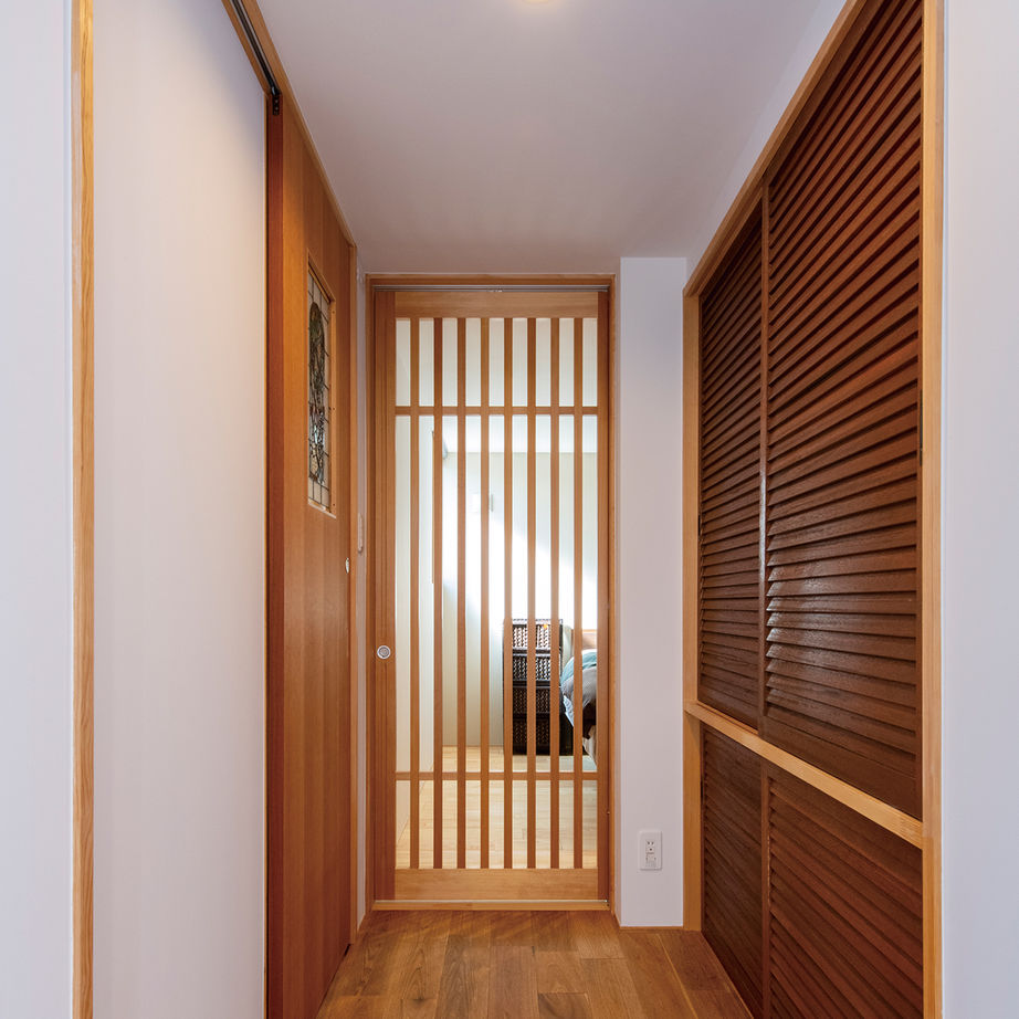 大和工務店 【平屋風×2階建て×約30坪×吹き抜けLDK｜間取り図有】二重床エアコン暖房システムで冬も暖かい無垢の住まいの建築実例画像5