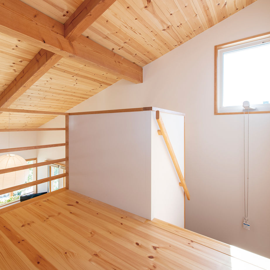 大和工務店 【平屋風×2階建て×約30坪×吹き抜けLDK｜間取り図有】二重床エアコン暖房システムで冬も暖かい無垢の住まいの建築実例画像8