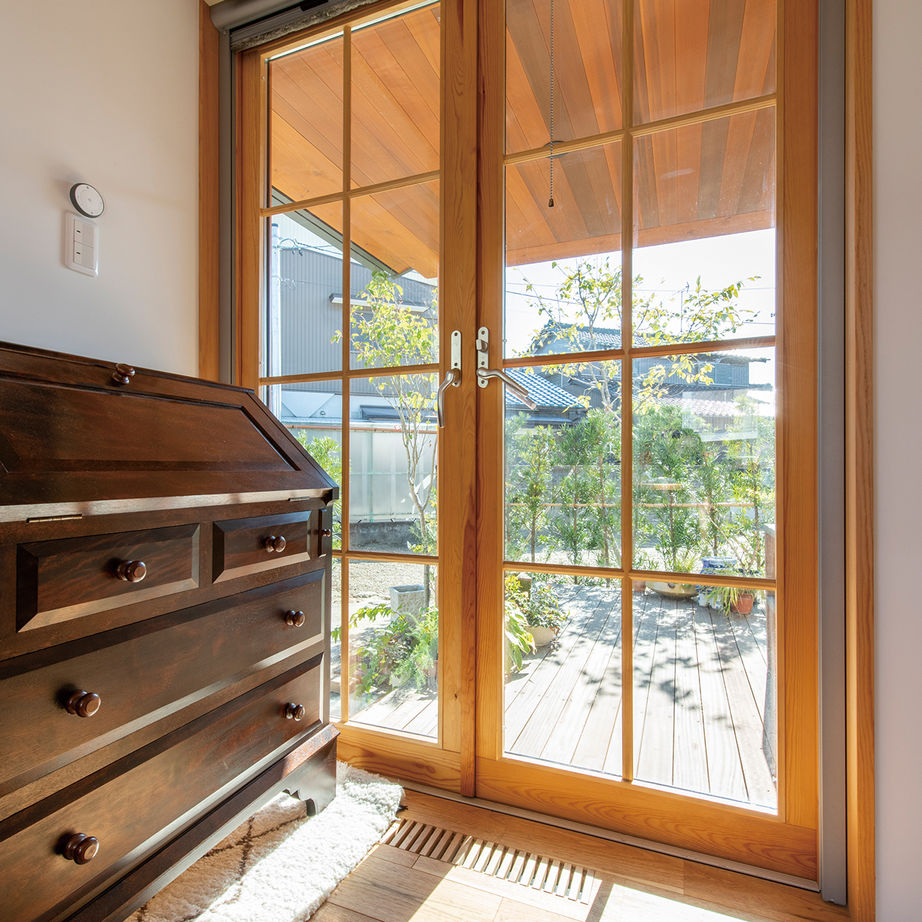 大和工務店 【平屋風×2階建て×約30坪×吹き抜けLDK｜間取り図有】二重床エアコン暖房システムで冬も暖かい無垢の住まいの建築実例画像9