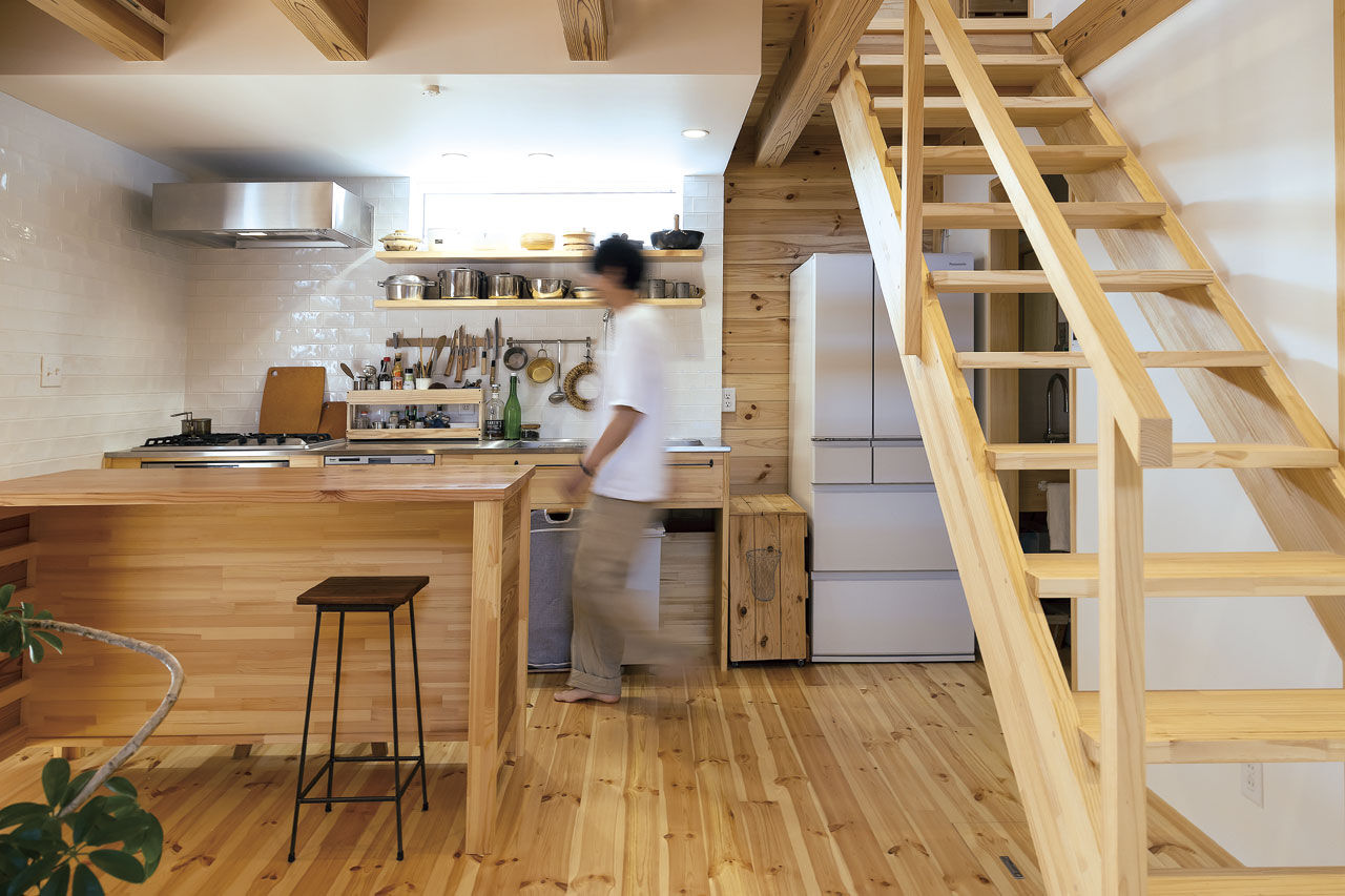 大和工務店 【1000万円台×18坪×土間｜間取り図有】無垢材が包む大空間で料理やDIYを満喫。秘密基地のように暮らす家の建築実例画像5