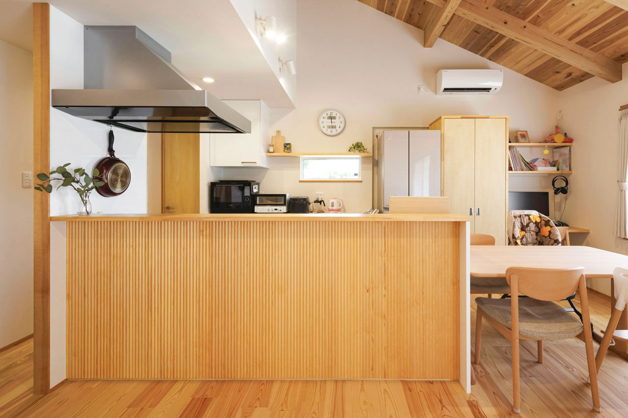 大和工務店 【2000万円台×平屋風×W断熱｜間取り図有】寒がりかつ光熱費が気になるから、性能優先。無垢材も心地いいの建築実例画像3