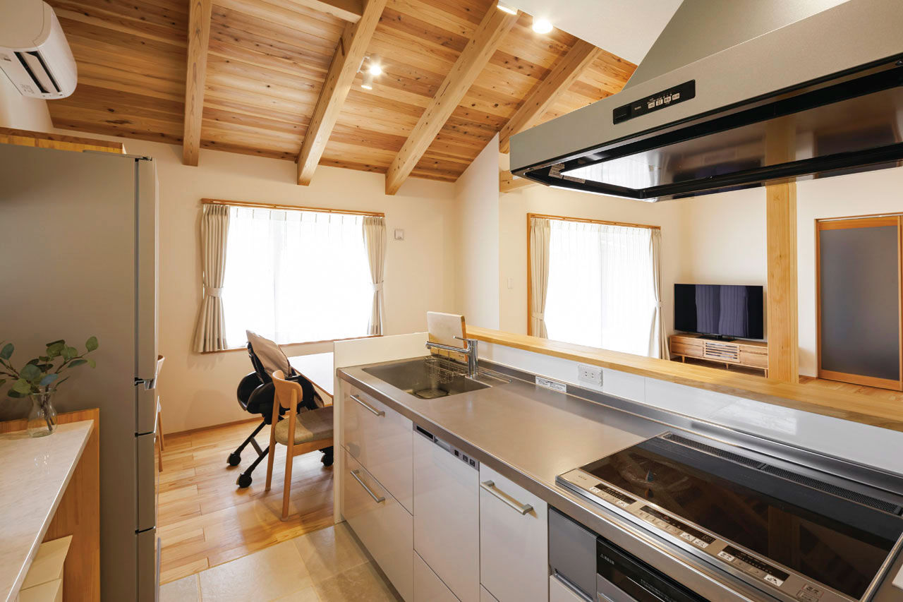 大和工務店 【2000万円台×平屋風×W断熱｜間取り図有】寒がりかつ光熱費が気になるから、性能優先。無垢材も心地いいの建築実例画像6