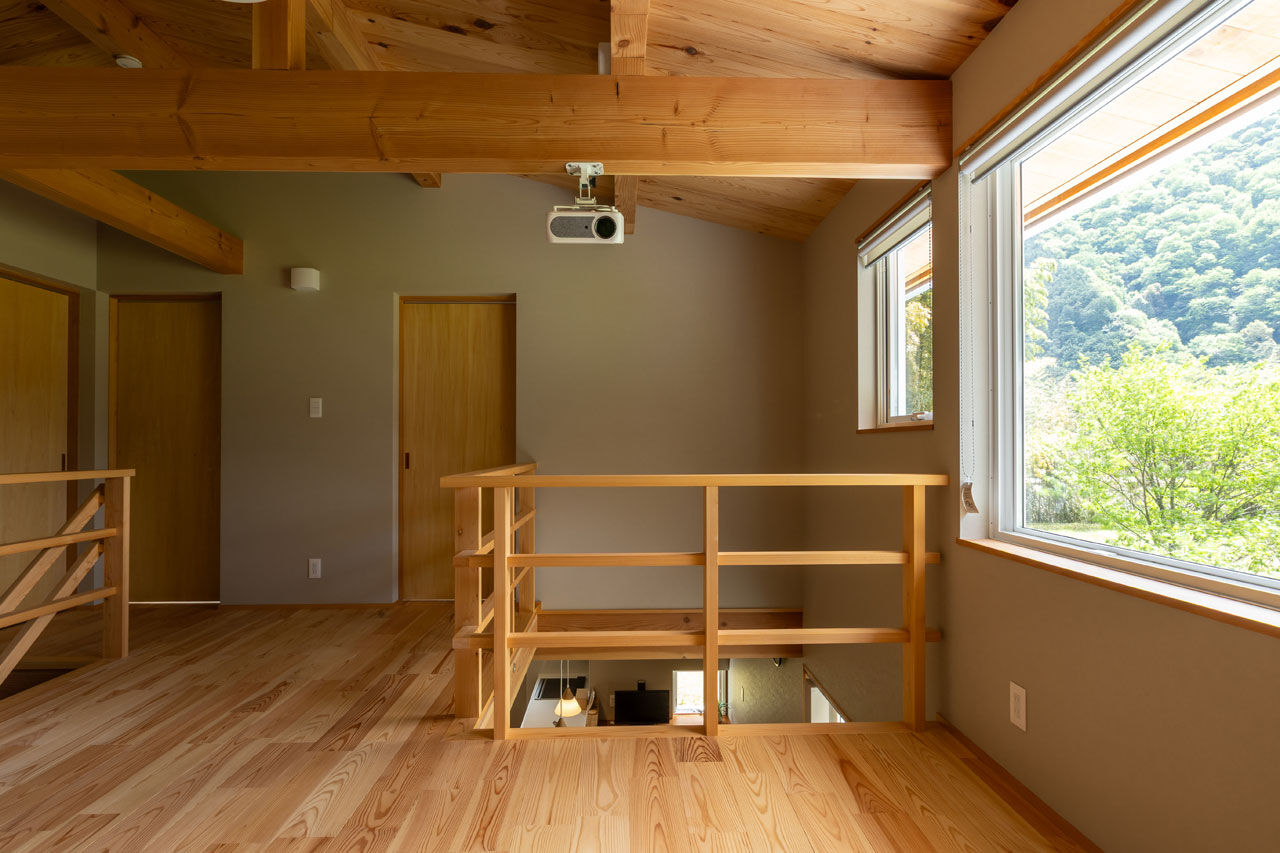 大和工務店 【2000万円台×平屋風×W断熱｜間取り図有】緑景に溶け合う木の家。開放感に満ちた33坪で5人家族がのびのびの建築実例画像4