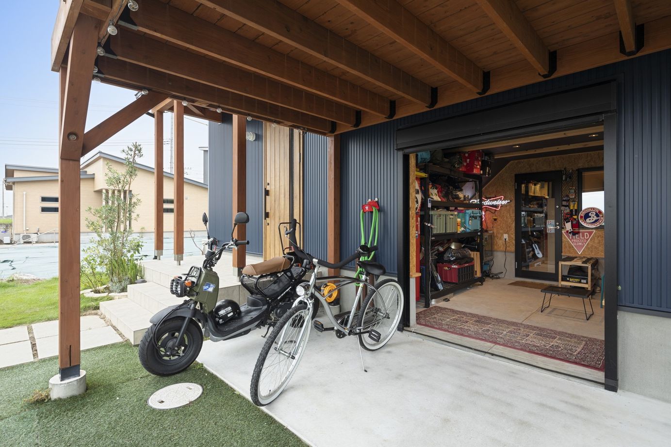 ヒューマンホームズ 【1000万円台|30坪台|間取図あり】土地探しからお手伝い！バイクガレージとしても使える趣味部屋のある家の建築実例画像2