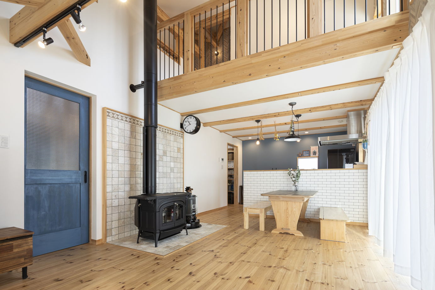 ヒューマンホームズ 【1000万円台|30坪台|間取図】憧れの薪ストーブを備えた平屋感覚の２階建て。庭でキャンプやBBQも楽しい！の建築実例画像5