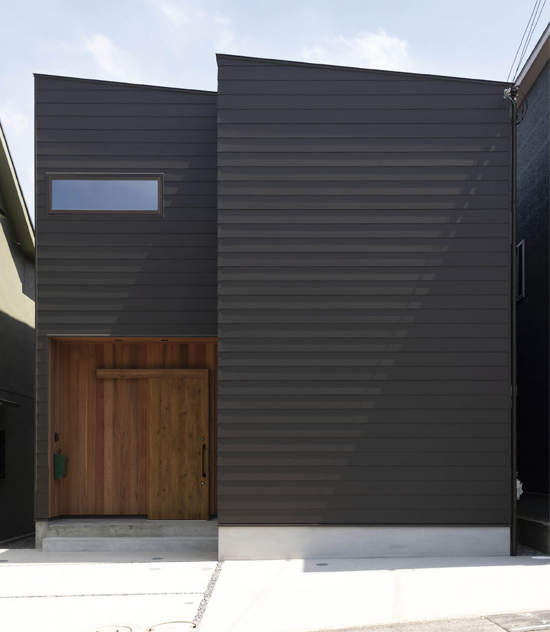 KITOKITO HOME&LIFE 【堺市｜1000万円台｜25坪｜吹き抜け】木＆漆喰塗りが居心地いいおしゃれなナチュラルヴィンテージの家の建築実例画像2