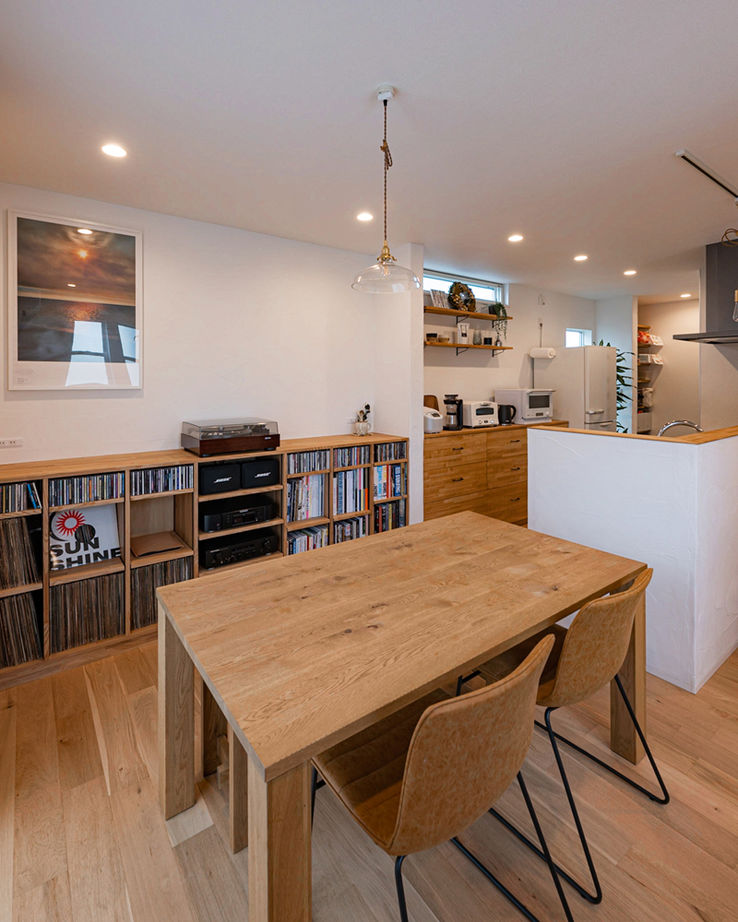 KITOKITO HOME&LIFE 【河内長野市｜2000万円台｜30坪台｜自然素材】おうち時間を楽しむDJブースのあるナチュラルな家の建築実例画像3