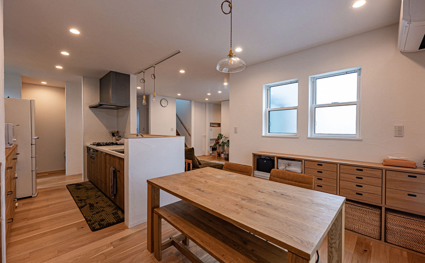 KITOKITO HOME&LIFE 【河内長野市｜2000万円台｜30坪台｜自然素材】おうち時間を楽しむDJブースのあるナチュラルな家の建築実例画像4