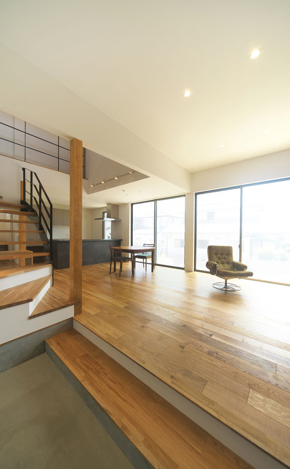 KITOKITO HOME&LIFE 【生駒市｜2000万円台｜30坪台｜建築家】家族それぞれに居心地のいい場所がある、スキップフロアの家の建築実例画像6