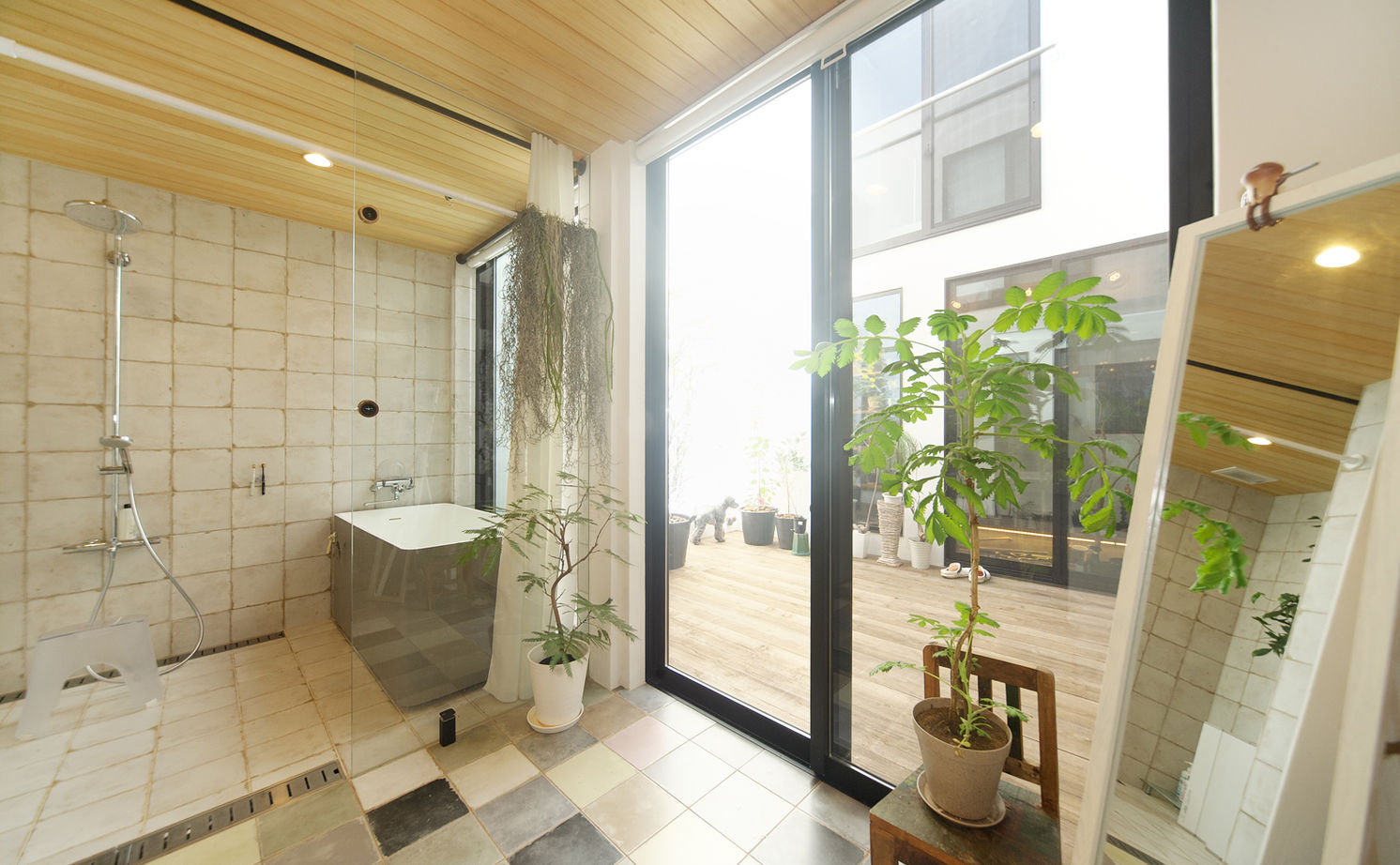 KITOKITO HOME&LIFE 【堺市｜2000万円台｜40坪台｜ペット】自然とつながる中庭や土間…温もりのある木＆しっくいの家の建築実例画像9