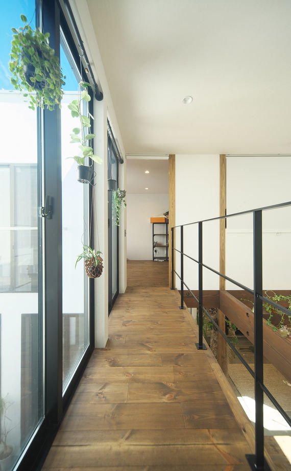 KITOKITO HOME&LIFE 【堺市｜2000万円台｜40坪台｜ペット】自然とつながる中庭や土間…温もりのある木＆しっくいの家の建築実例画像13