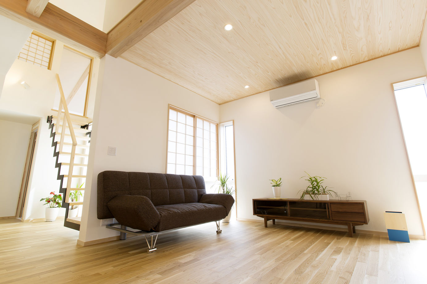 みのり建築舎 自然の中で環境にも家計にも優しい省エネな住まいで子育ても暮らしも楽しむ平屋の家の建築実例画像4