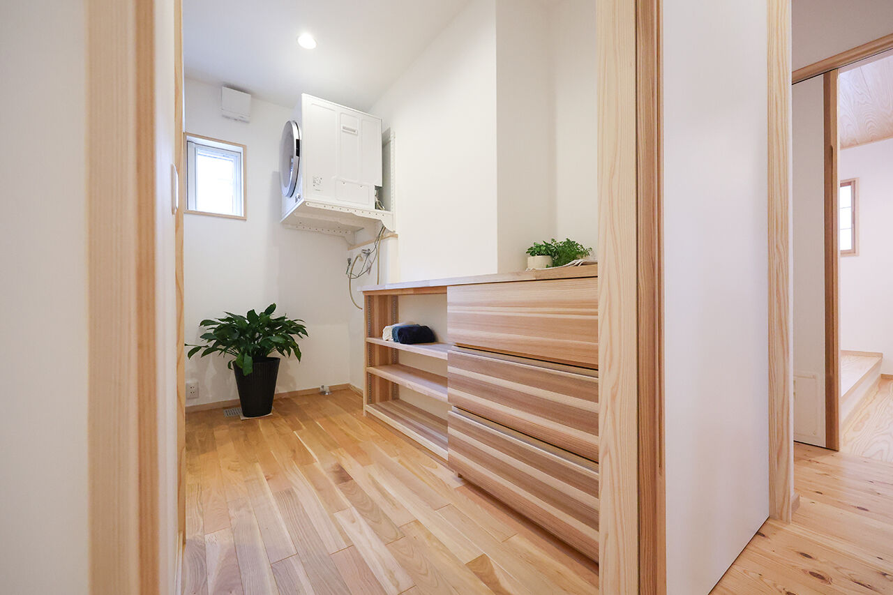 みのり建築舎 【2000万円～2499万円／平屋／間取図】ネコちゃんも暮らしやすい、ビルトインガレージのある平屋の建築実例画像9