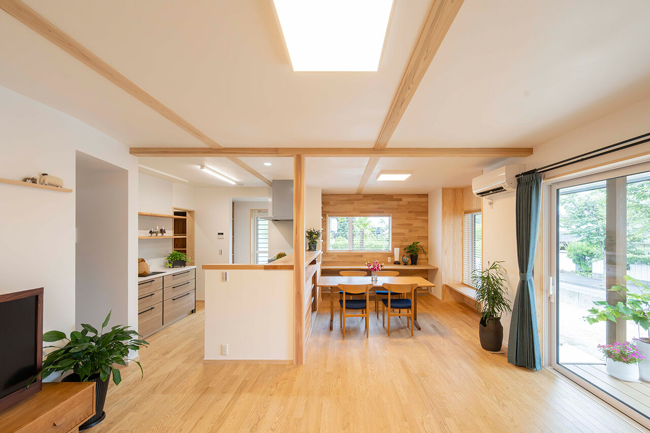 みのり建築舎 【3000万円～3499万円／収納充実／間取図】重厚感とやさしい木の温もり。家相を考慮した寄棟屋根の住まいの建築実例画像2