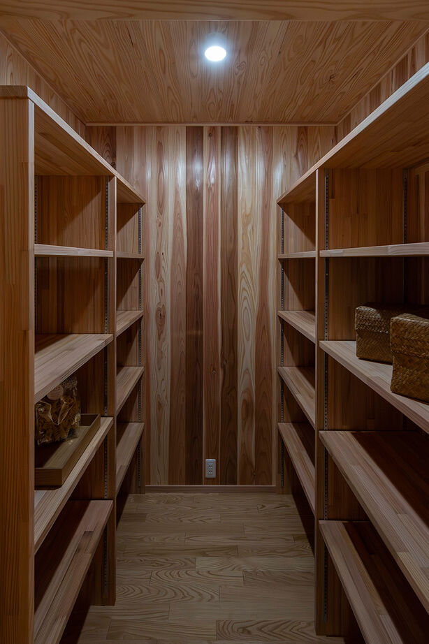 みのり建築舎 【3000万円～3499万円／収納充実／間取図】重厚感とやさしい木の温もり。家相を考慮した寄棟屋根の住まいの建築実例画像4