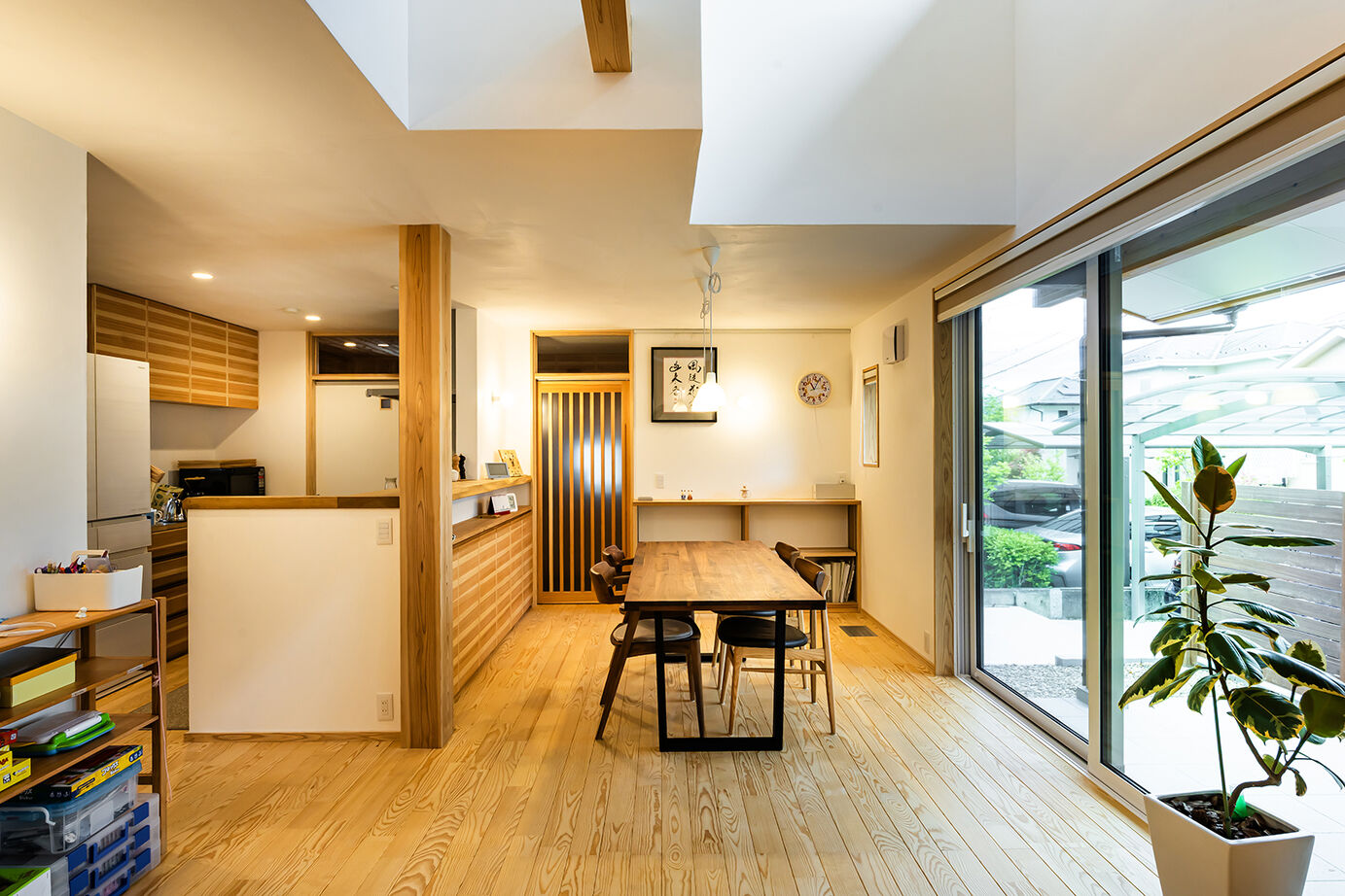 みのり建築舎 【2000万円～2499万円／ZEH／自然素材／吹抜／間取図】家族で音楽を楽しみ、読書に没頭する心地よい木の家の建築実例画像4