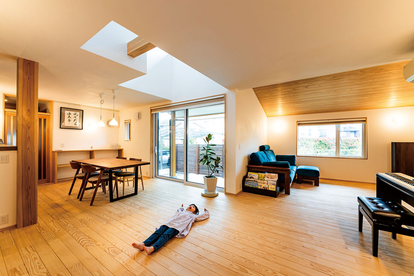 みのり建築舎 【2000万円～2499万円／ZEH／自然素材／吹抜／間取図】家族で音楽を楽しみ、読書に没頭する心地よい木の家の建築実例画像6