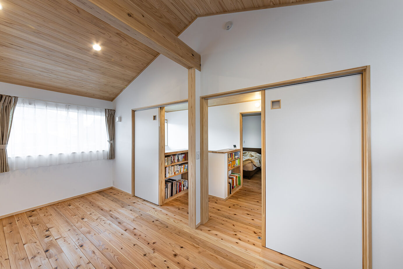 みのり建築舎 【2000万円～2499万円／ZEH／自然素材／吹抜／間取図】家族で音楽を楽しみ、読書に没頭する心地よい木の家の建築実例画像14