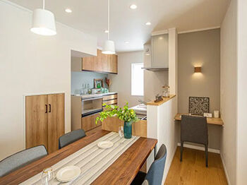 アイフルホーム/シリウスEHC 【2000万円～2499万円／32.5坪／4LDK】動線と収納を工夫し、使いやすさにこだわったナチュラルスタイルの家の建築実例画像4