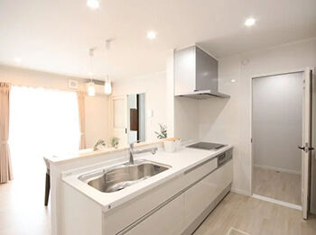 アイフルホーム/シリウスEHC 【1500万円～1999万円／30坪／3LDK】木のぬくもりたっぷり！北欧風ワントーンデザインの家の建築実例画像4