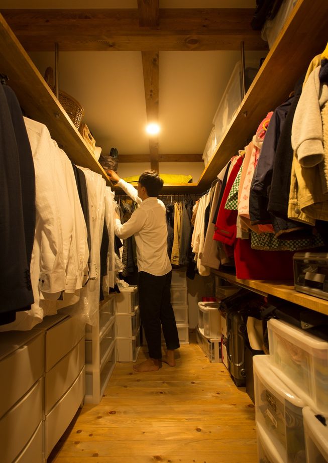 綿半林業 【1000万円台/ひのき】自然素材とたっぷり収納、家事ラク動線など、家族の希望を詰め込んだ下屋がある家の建築実例画像7