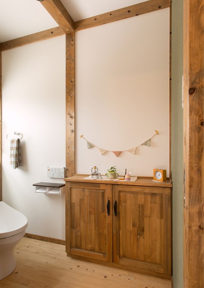 綿半林業 【1000万円台/ひのき】自然素材とたっぷり収納、家事ラク動線など、家族の希望を詰め込んだ下屋がある家の建築実例画像8