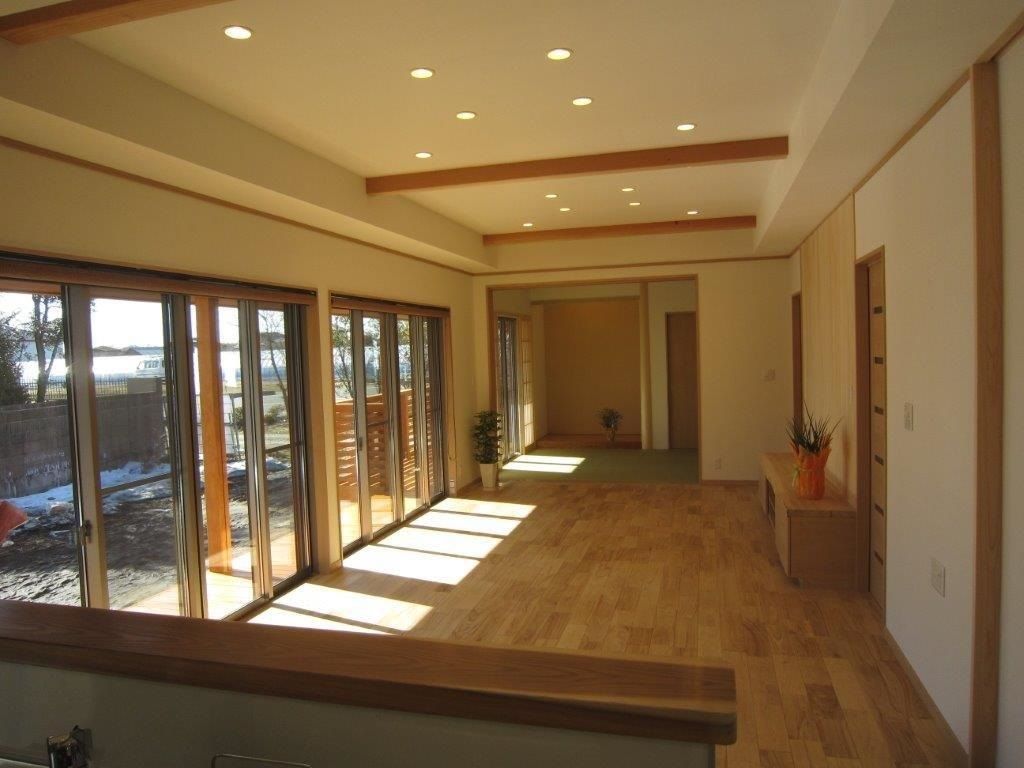 こころ建築設計 自然素材が織りなすデザイン。緻密なプランニングから生まれた優美な平屋の住まいの建築実例画像3