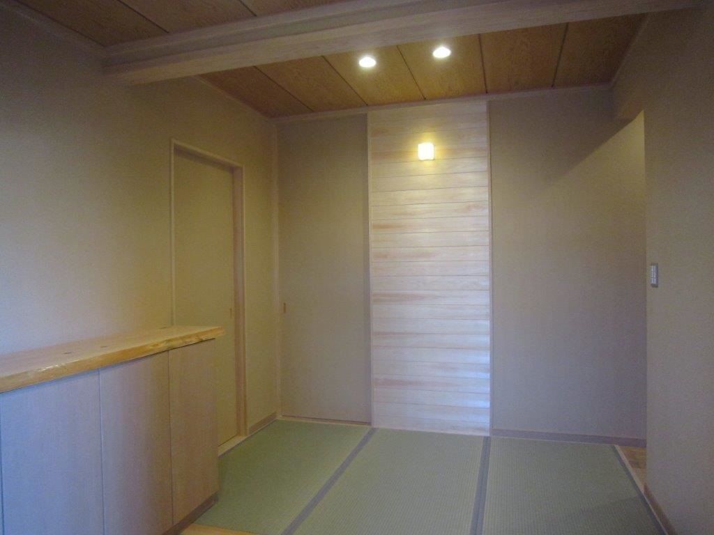 こころ建築設計 自然素材が織りなすデザイン。緻密なプランニングから生まれた優美な平屋の住まいの建築実例画像5