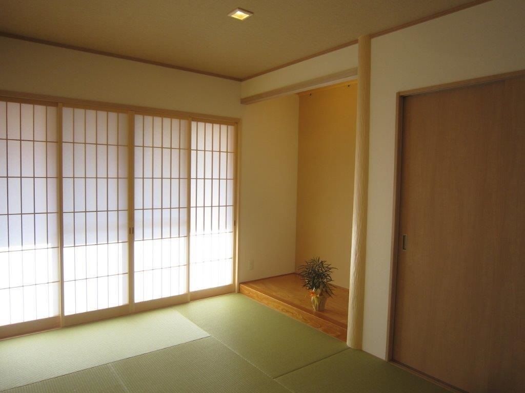 こころ建築設計 自然素材が織りなすデザイン。緻密なプランニングから生まれた優美な平屋の住まいの建築実例画像6