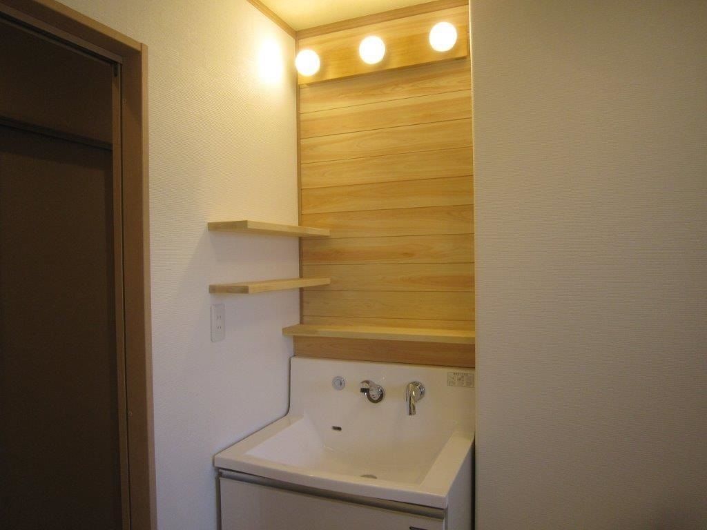 こころ建築設計 自然素材が織りなすデザイン。緻密なプランニングから生まれた優美な平屋の住まいの建築実例画像7