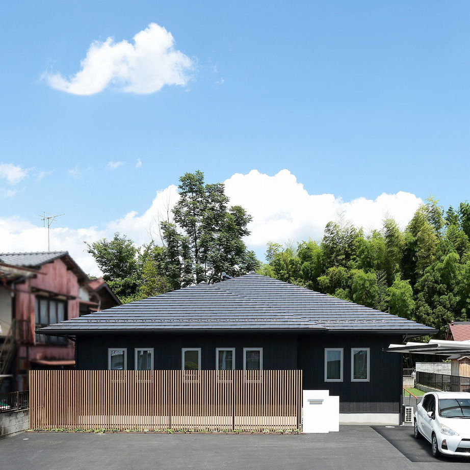Suumo 地元の工務店と自由に 安心の家づくり 家族だけの時間を思い切り楽しむ 中庭のあるロの字型の平屋 こころ建築設計 の建築実例詳細 注文住宅