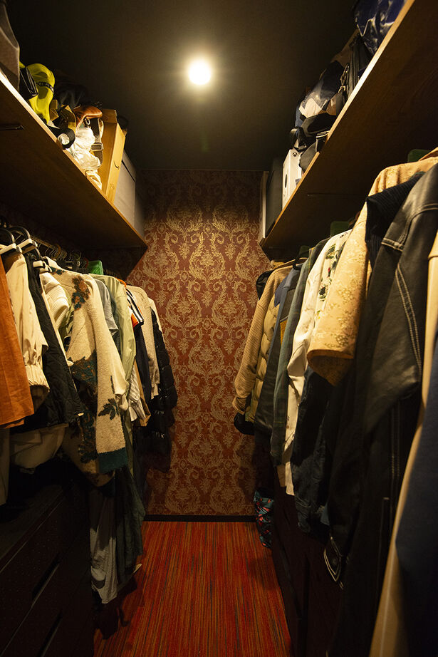 ビーライフ 一級建築士事務所 【奈良県奈良市/ガレージ】隠し扉でつながるハイセンスな空間設計　男前デザインのスタイリッシュな邸宅の建築実例画像7