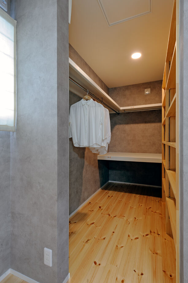 湯本工務店 【白い家/4LDK/34.64坪/3000万円台】魅せて使えるアイランドキッチンの家の建築実例画像6