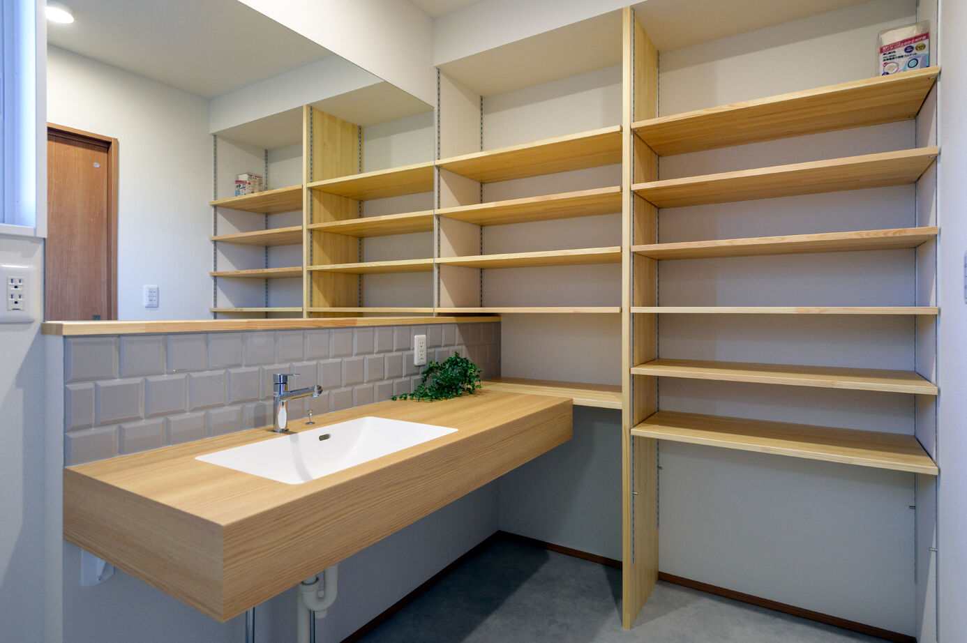 湯本工務店 【二世帯住宅/2LDK+3LDK/52.35坪/4000万円台】ふたつの暮らしが豊かに広がる家の建築実例画像8