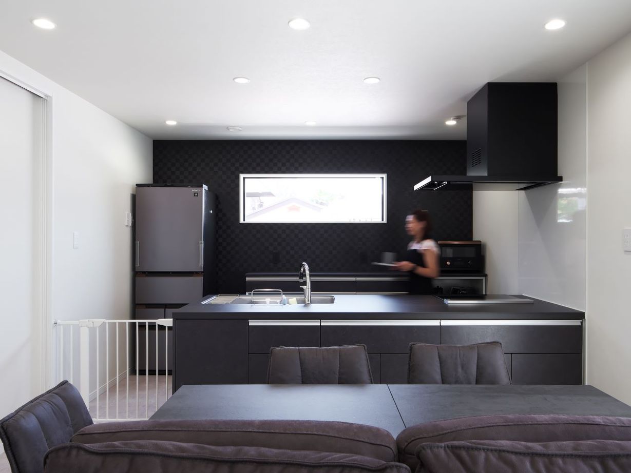 沖田工務店 【寝屋川市｜1000万円台|間取り有】モノトーンインテリア×平屋風プラン。冬でも暖かく過ごせる家の建築実例画像2