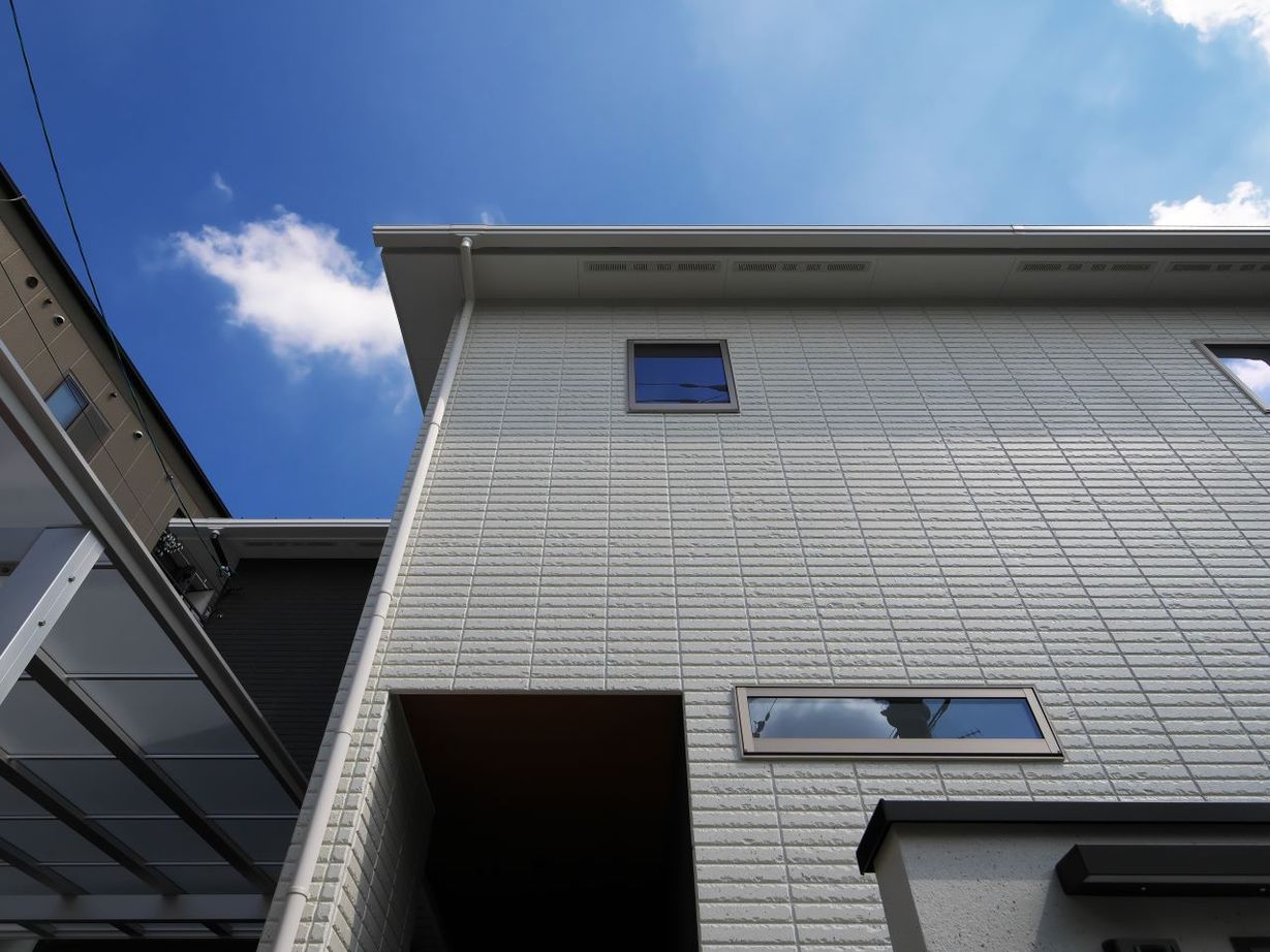 沖田工務店 【大阪府｜1000万円台|間取り有】エアコンに頼らなくていい快適性能。広々LDKや防音室も実現の建築実例画像2