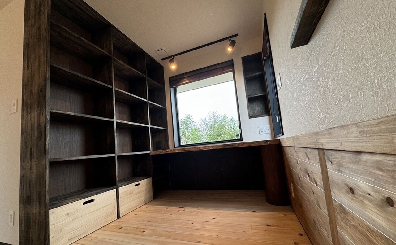 山崎建設 【1000万円台/間取り図有り】まるで古民家のような落ち着き。無垢材をふんだんに使った平屋の住まいの建築実例画像5