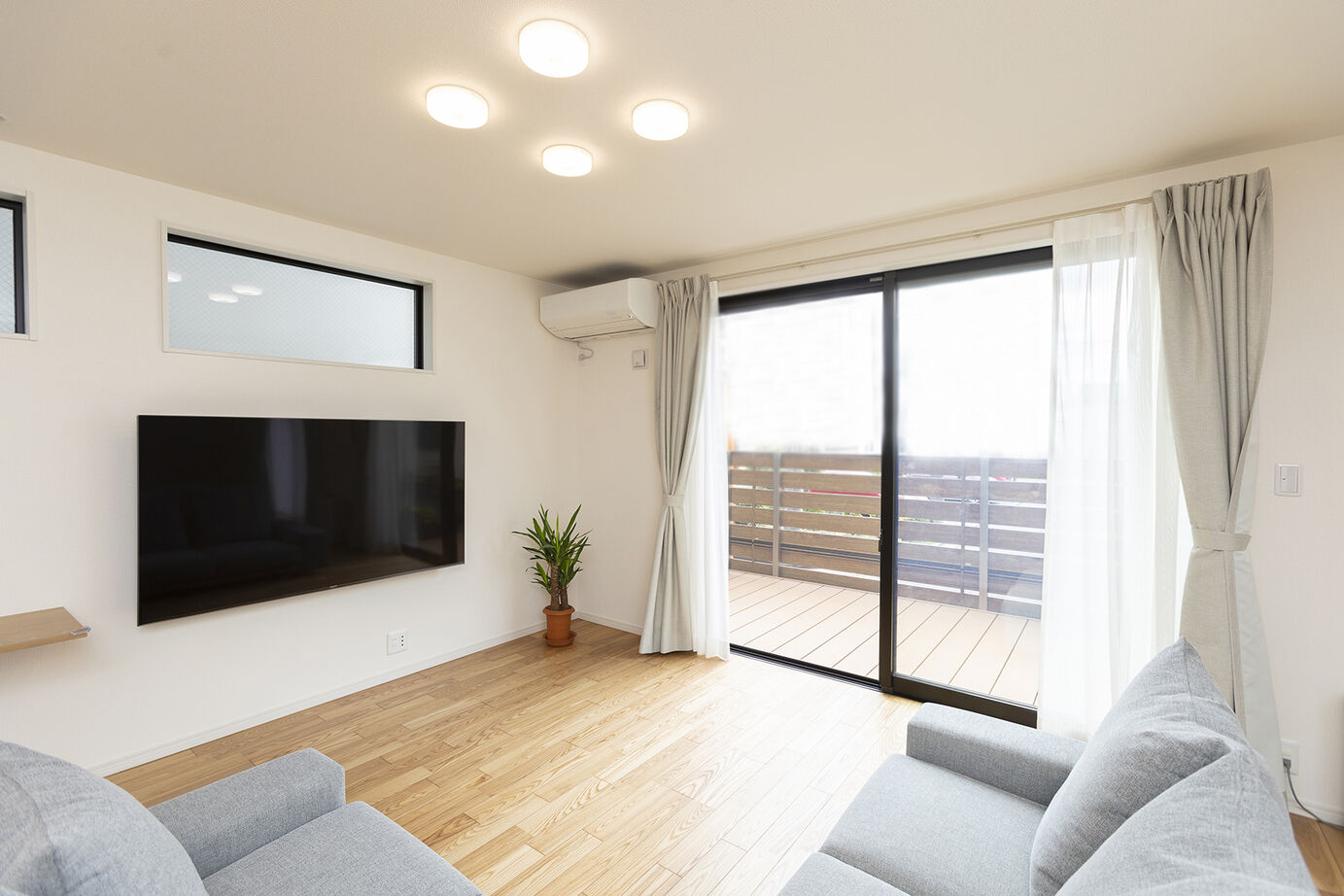 東栄住宅 【延床37.6坪／間取図有】400km離れた場所からリモート活用で叶えた、遊び心あふれる住まいの建築実例画像5