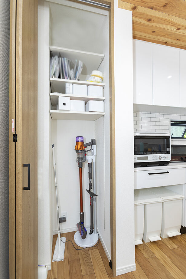 東栄住宅 【延床37.6坪／間取図有】400km離れた場所からリモート活用で叶えた、遊び心あふれる住まいの建築実例画像8