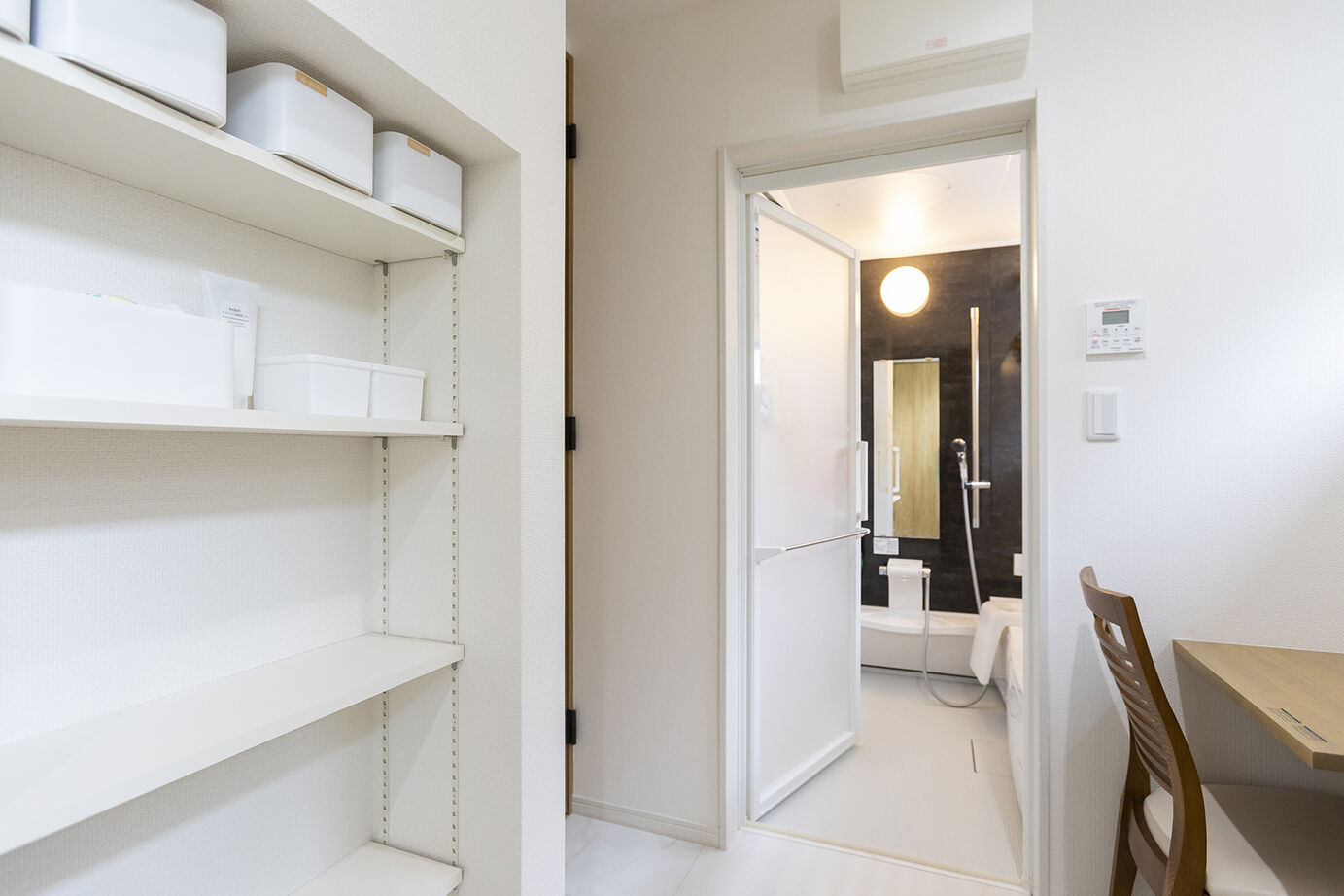 東栄住宅 【延床37.6坪／間取図有】400km離れた場所からリモート活用で叶えた、遊び心あふれる住まいの建築実例画像17