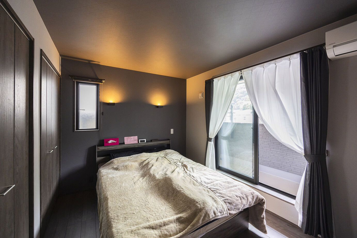 東栄住宅 【延床41.3坪／間取図】１階は人が集う広々としたリビング、2階に家族が寛ぐサブリビングを設けた住まいの建築実例画像12