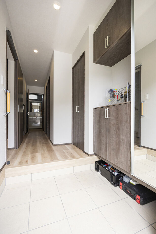 東栄住宅 【延床41.3坪／間取図】１階は人が集う広々としたリビング、2階に家族が寛ぐサブリビングを設けた住まいの建築実例画像18